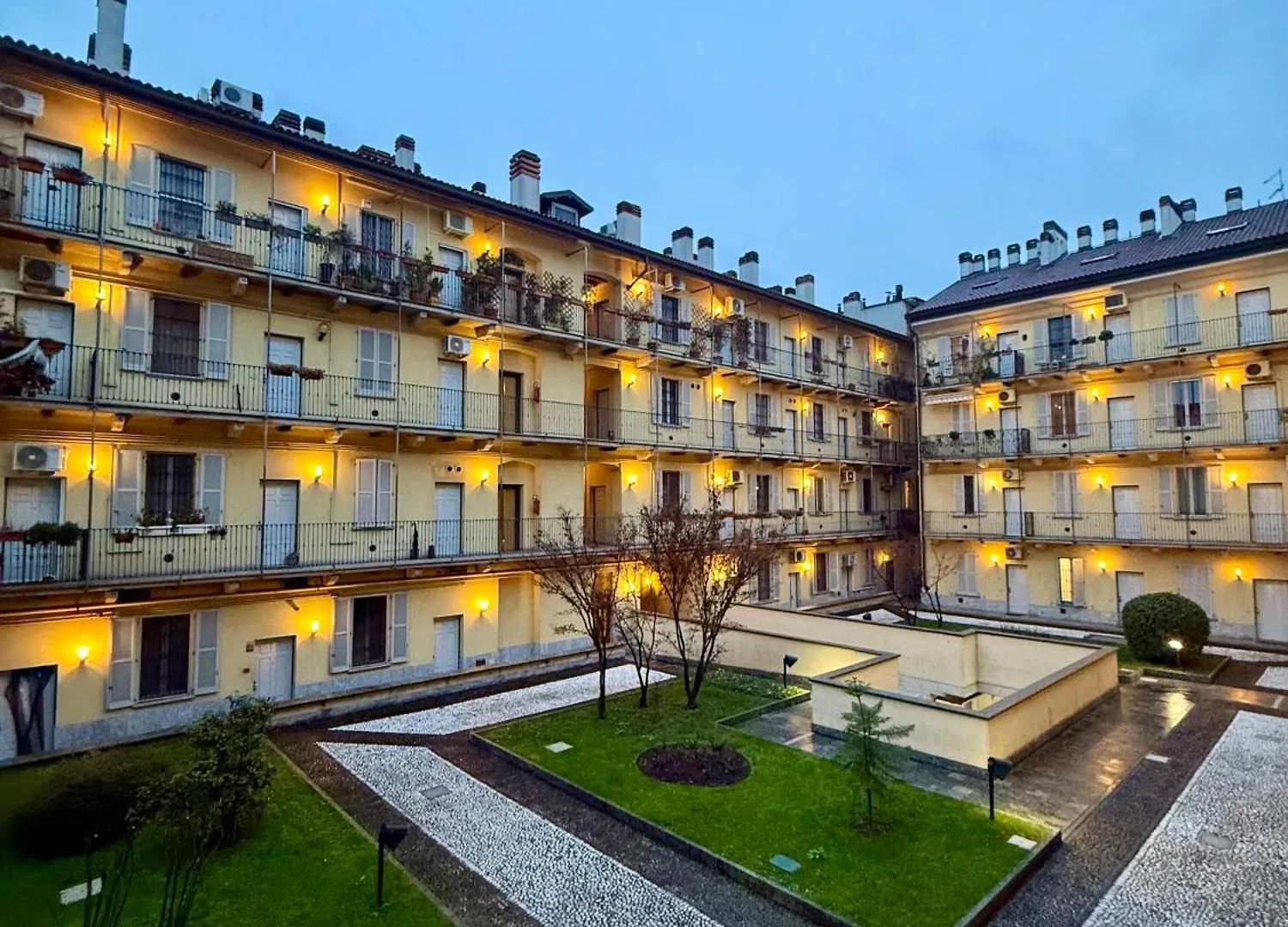 Naviglio Suite Milan Apartment